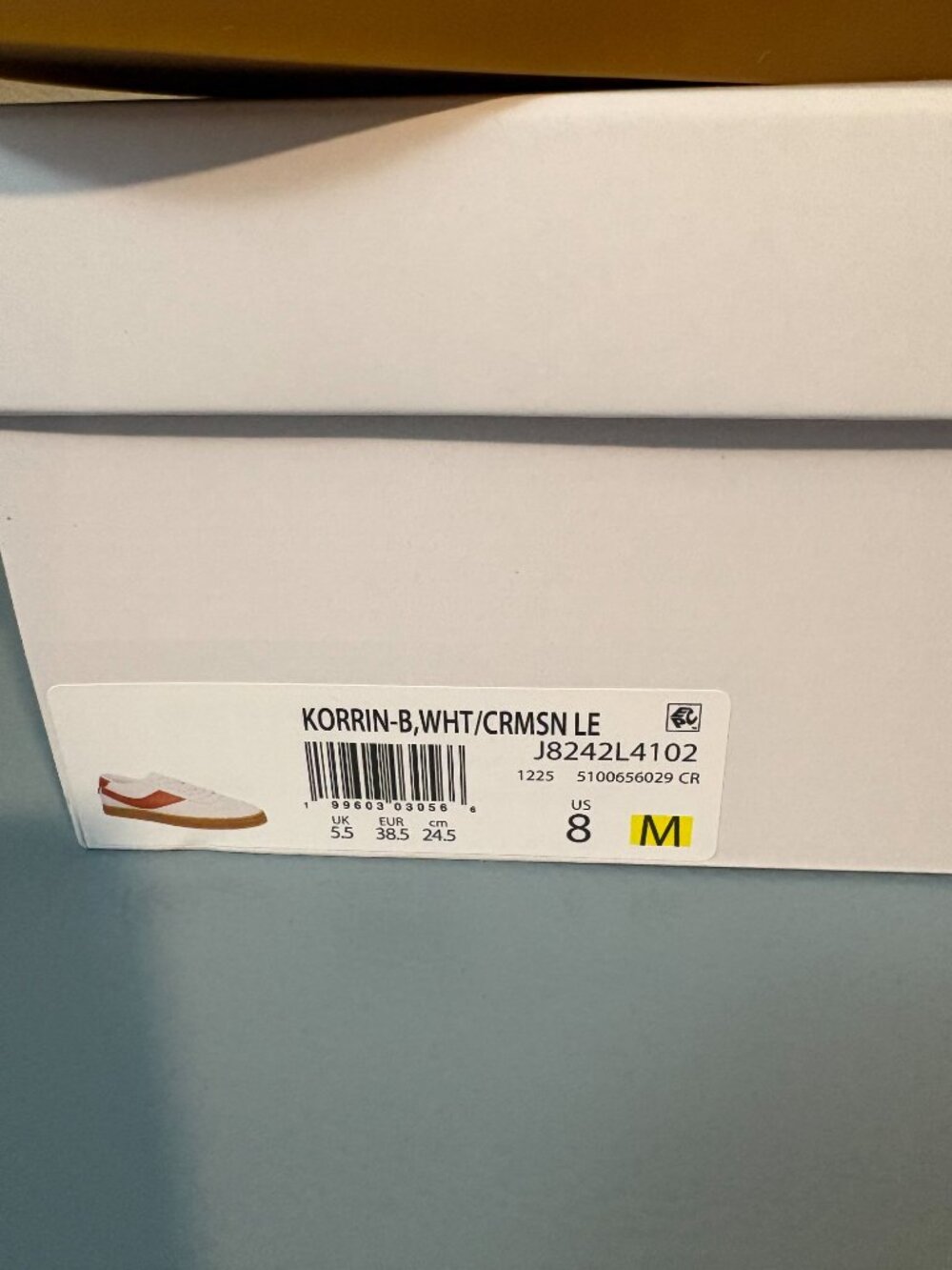 Vince Korrin Leather Sneakers- White/ Red- Women's Size 8- New in Box - Picture 12 of 16